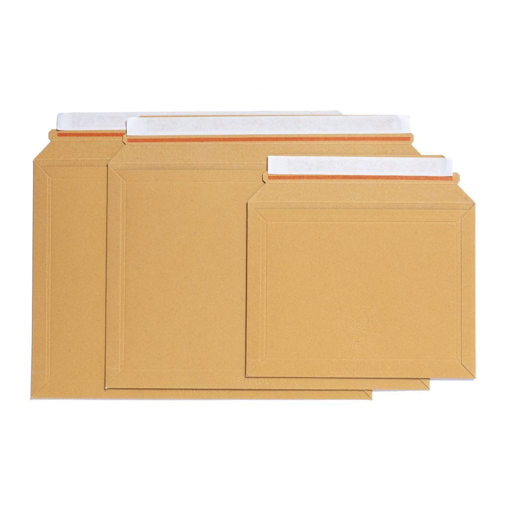 Cardboard, la busta in cartoncino per spedizioni con apertura facilitata - Texso Packaging